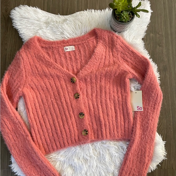 SO Fuzzy Cropped Cardigan 💕 - Picture 2 of 10